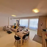 Firstfloorby22 Apartament *