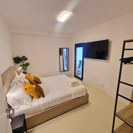 Firstfloorby22 Matosinhos (Porto)