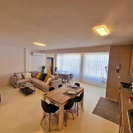 Firstfloorby22 Lejlighed *