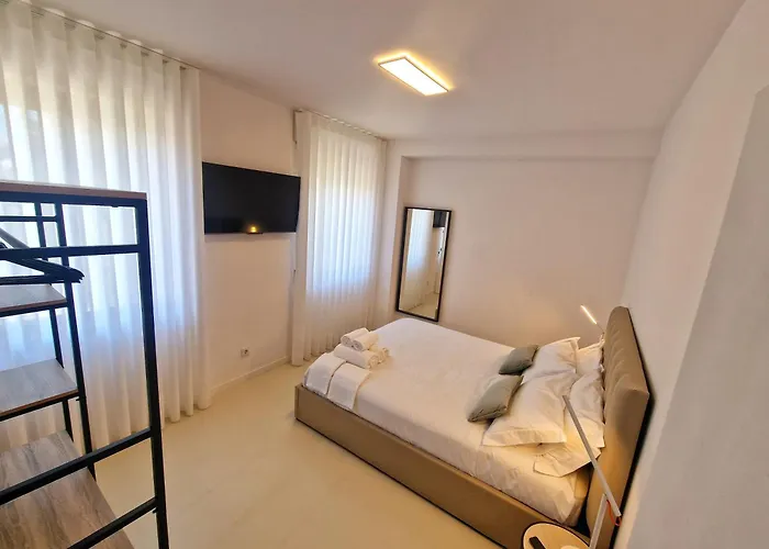 Firstfloorby22 公寓 *