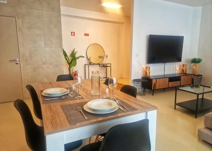 Firstfloorby22 * 马托西纽什